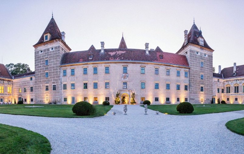 Lederleitner Home, Schloss Walpersdorf